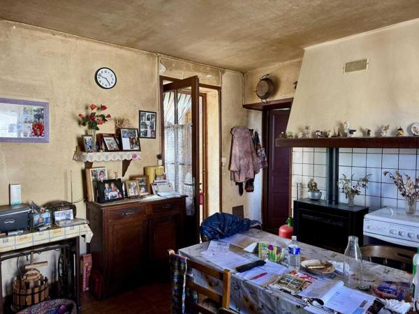 Maison ancienne - Saint-cyprien Maison de village à rénover entièrement