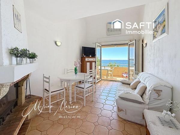 FRÉJUS PLAGE – Dernier étage,  2 pièces en Duplex avec terrasse et vue mer panoramique.