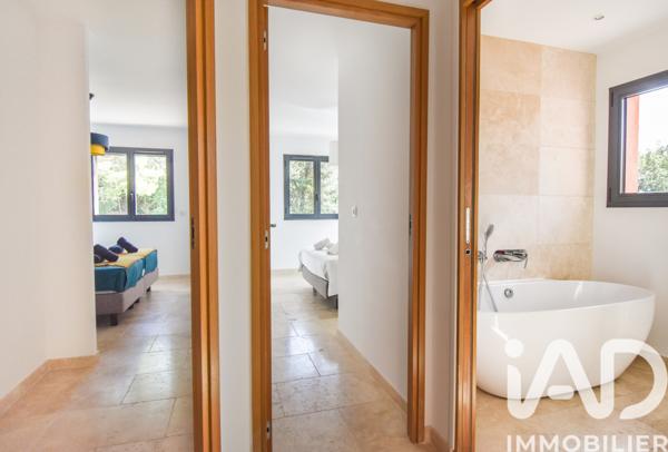 Location maison 5 pièces 150 m² Roquevaire