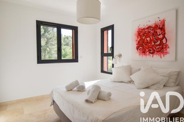 Location maison 5 pièces 150 m² Roquevaire