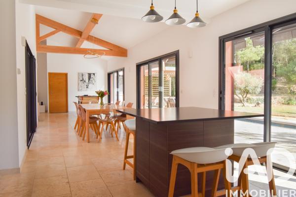 Location maison 5 pièces 150 m² Roquevaire