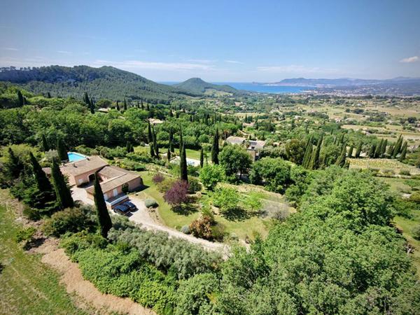 Propriété d'exception - Vue panoramique mer vallée de St-Côme 2 250 000  - La Cadière d'Azur