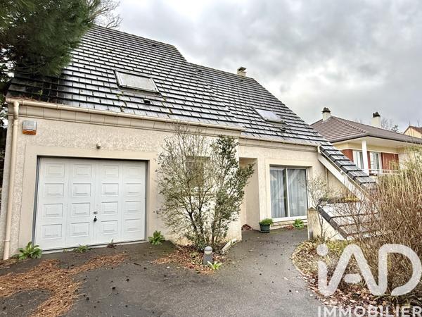 Maison à vendre 6 pièces 127 m² Sainte-Geneviève-des-Bois