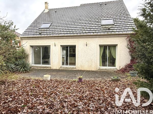 Maison à vendre 6 pièces 127 m² Sainte-Geneviève-des-Bois