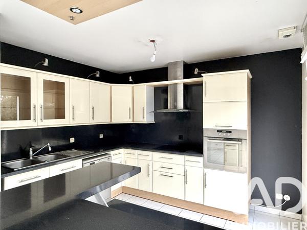 Maison à vendre 6 pièces 127 m² Sainte-Geneviève-des-Bois