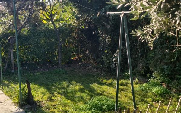 Maison à vendre    6 pièces • 12 130 m2 Cagnes-sur-Mer