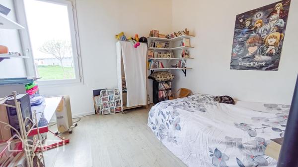 CHARMANTE MAISON PROCHE COMMERCES ET SERVICES
