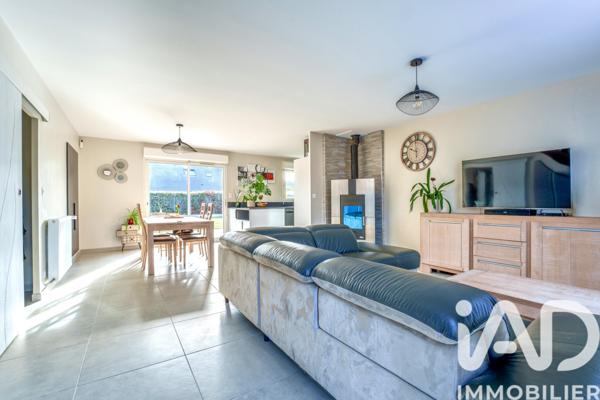 Maison à vendre 8 pièces 200 m² Mettray