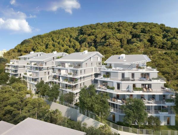 Appartement à vendre    5 pièces • 140 m2 Sète