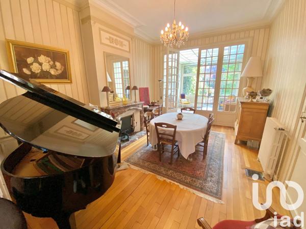 Maison à vendre 8 pièces 265 m² Saint-Quentin