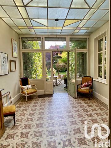 Maison à vendre 8 pièces 265 m² Saint-Quentin