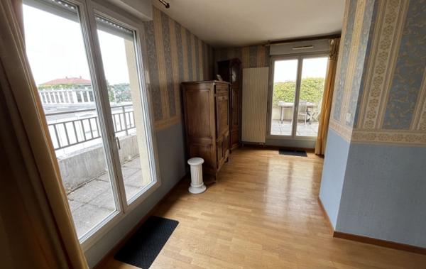 Vente Appartement P4 Avec garage double à rafraîchir Lyon 4ème   