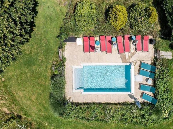 Dpt Creuse (23), à vendre Saint Vaury propriété de 35 pièces - Piscine - Terrain 1,10 ha