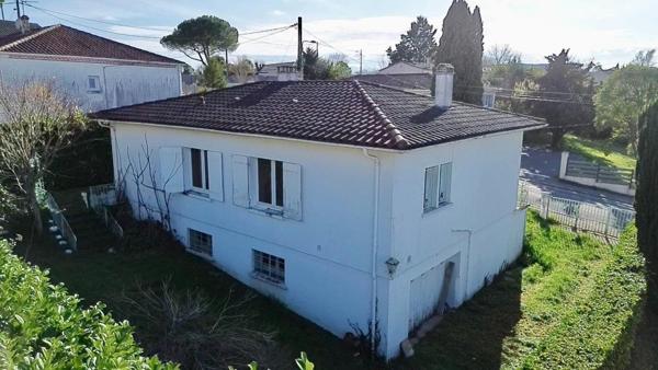 Maison semi enterré à Penne-d’Agenais