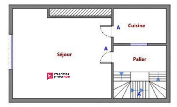 Immeuble de 94 m² avec commerce et logement 3 pièces et 2 chambres