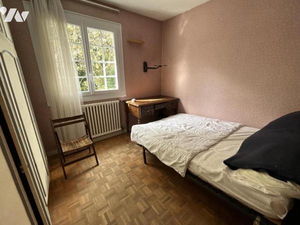 PLOEMEUR - BOURG - Maison de 101m² a proximité immédiate du bourg.