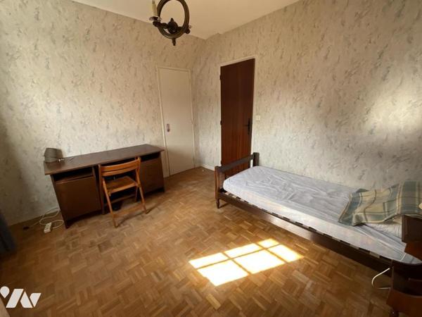 PLOEMEUR - BOURG - Maison de 101m² a proximité immédiate du bourg.