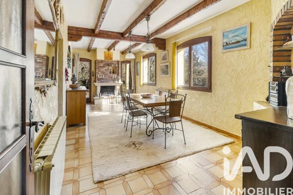 Maison à vendre 10 pièces 270 m² Saint-Maximin-la-Sainte-Baume