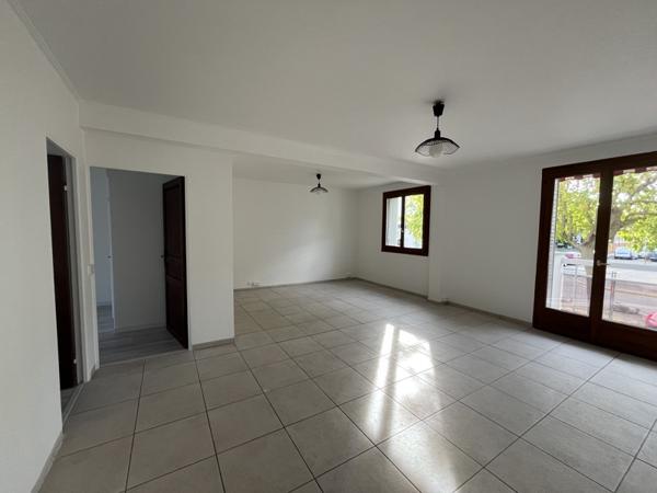Appartement à vendre 250 000 € Sainte-Foy-lès-Lyon 4 p 81 m² DPE D