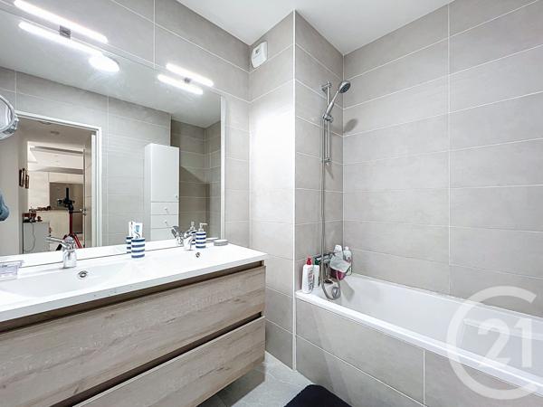 Appartement T3 à vendre  3 pièces - 62 m2 VILLENEUVE LOUBET - 06