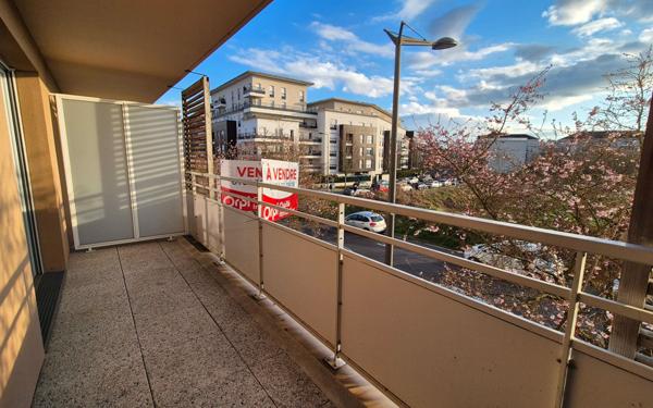 Appartement à vendre    3 pièces • 62,18 m2 Cergy