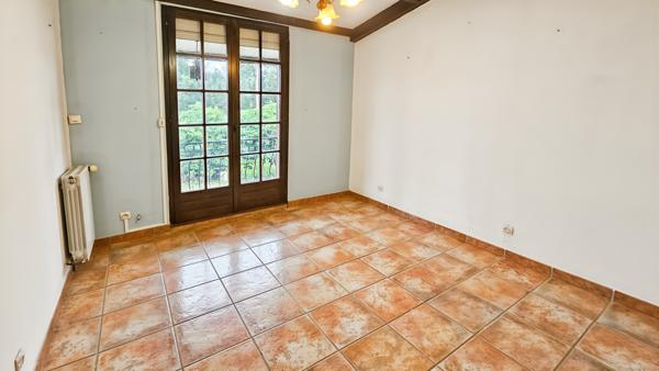 Sainte-Anastasie-sur-Issole (83136) À VENDRE, Sainte-Anastasie sur Issolle, maison 5 pièces