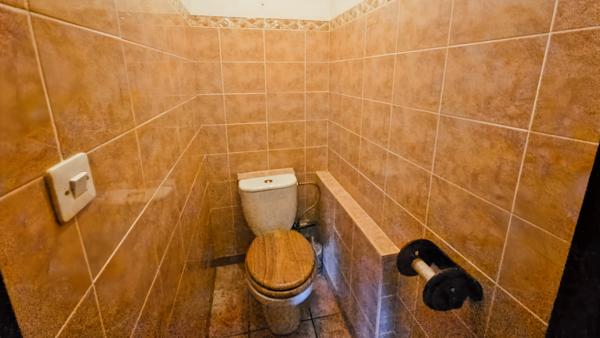 Sainte-Anastasie-sur-Issole (83136) À VENDRE, Sainte-Anastasie sur Issolle, maison 5 pièces