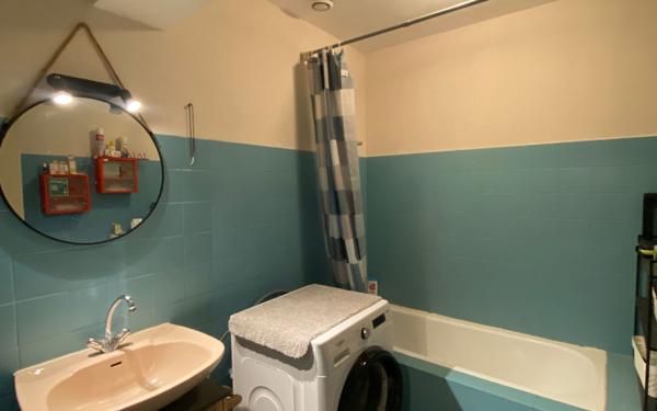 Appartement à vendre    3 pièces • 84 m2 Villebrumier