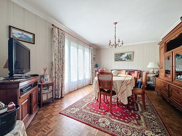 Maison Quimperlé 2 chambres, sous-sol, proche tout commerces et commodités