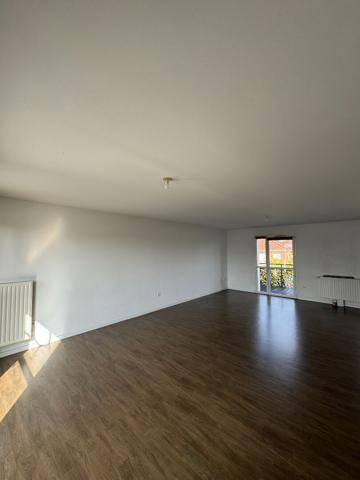 LOCATION APPT 2 PIECES - RUE DES CHAMPS - 59100 ROUBAIX LOCATION APPT 2 PIECES - RUE DES CHAMPS - 59100 ROUBAIX