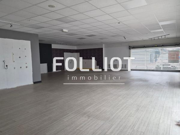 A LOUER - DANS ZONE COMMERCIALE AVENUE DE BISCHWILLER - BEAU LOCAL COMMERCIAL AVEC BEL EMPLACEMENT
