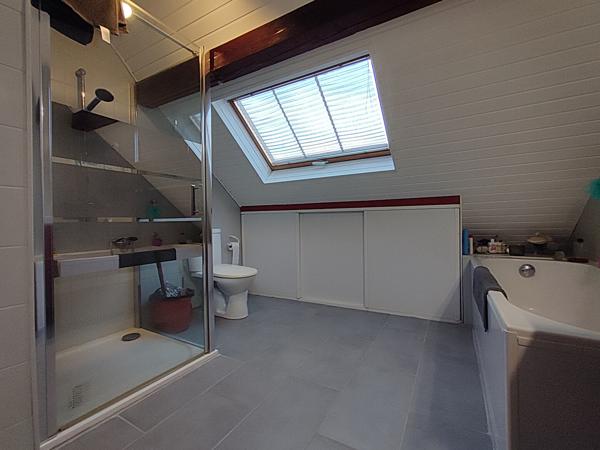 Appartement - 5 pièces - 109 m²