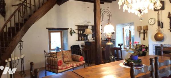 VIC-FEZENSAC, Moulin avec terrain et piscine.