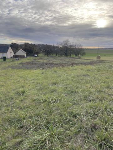 Terrain à bâtir – LERNÉ (37500)