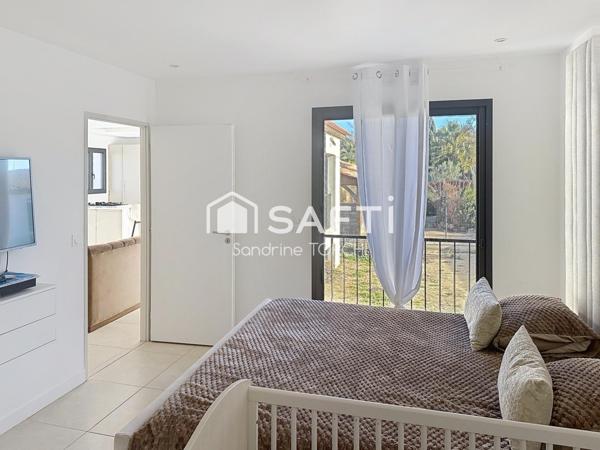 Maison neuve de plain-pied-Esprit contemporain et domotique à Vidauban.