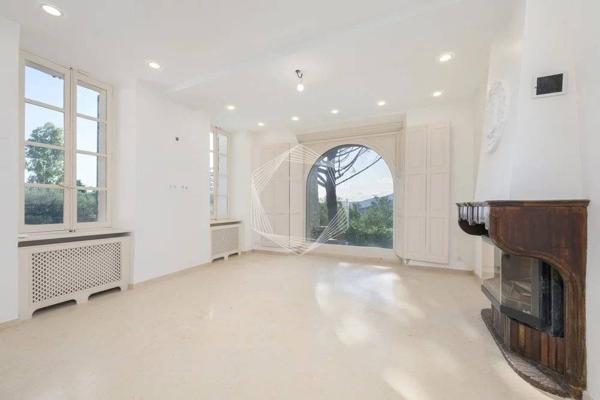 Bastide de luxe rénovée en arrière-pays cannois