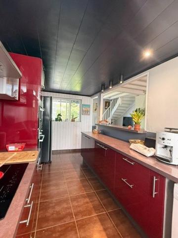 Belle maison 5 pièces de 142m2 avec piscine couverte et chauffée