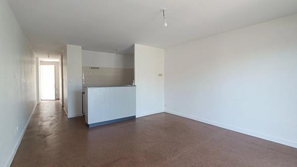 APPPARTEMENT TYPE II POITIERS