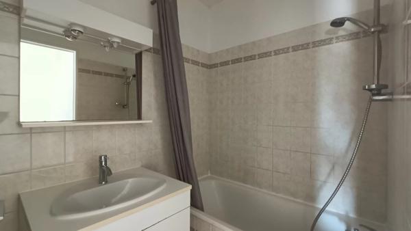 APPPARTEMENT TYPE II POITIERS