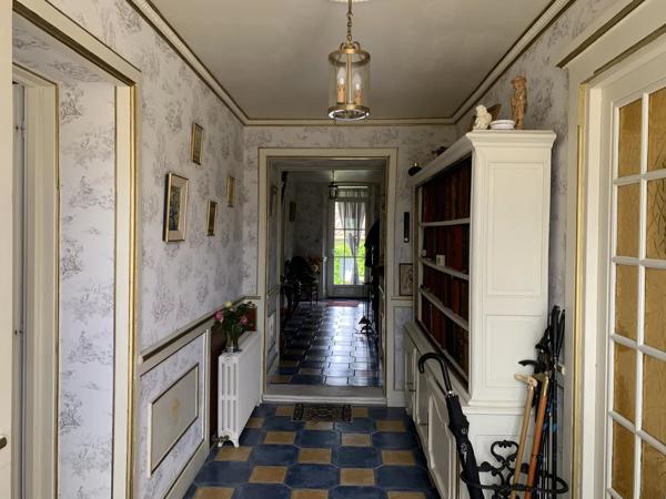 Maison de maître de 4 chambres avec dépendances