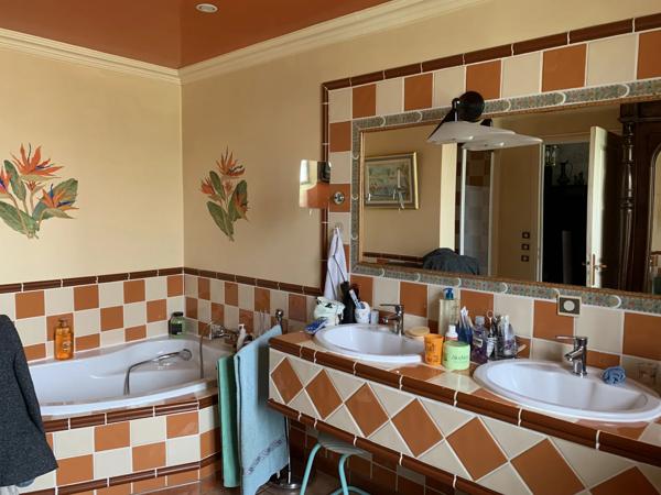 Maison de maître de 4 chambres avec dépendances