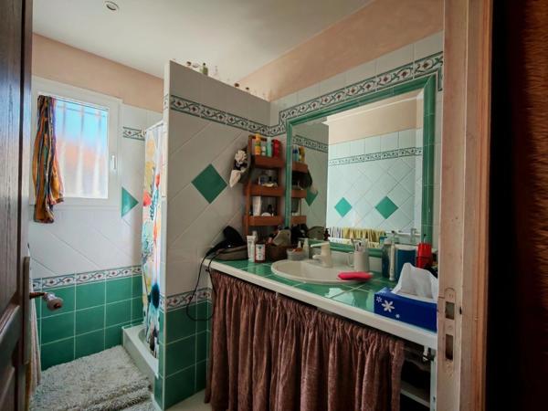 Maison à vendre 7 pièces FONTVIEILLE (13)