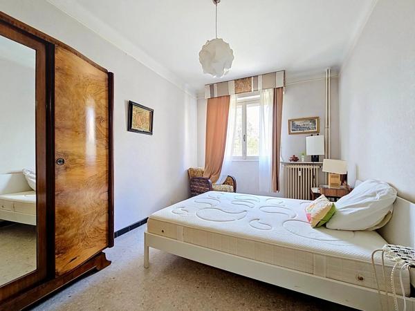 Location                                                      Appartement
                        
                     3 pièces                      66 m2                     à Le Cannet