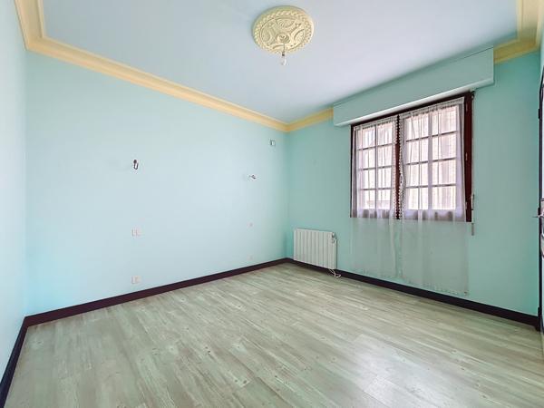 Au centre de la commune de Plélan-le-grand et proche de la mythique forêt de Brocéliande