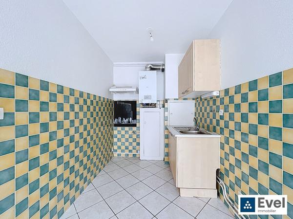 Appartement Nancy 2 pièce(s) 40 m2 avec balcon, cellier et garage