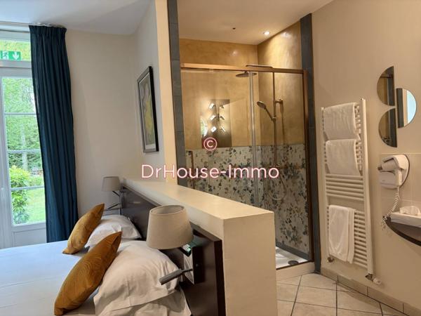 Commerce à vendre 14 pièces de 600 m²