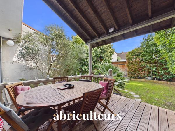 Belle maison contemporaine T7 de 185m² avec dépendance, terrasse et jardin arboré de 500m² Garage Colombes (92400)