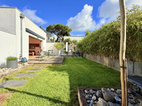 La Rochelle (17000) En exclusivité - La genette / Bordure de parcs - Maison contemporaine avec chambre en rdc, garage et jardin