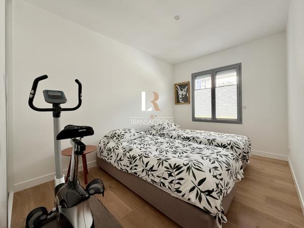 La Rochelle (17000) En exclusivité - La genette / Bordure de parcs - Maison contemporaine avec chambre en rdc, garage et jardin
