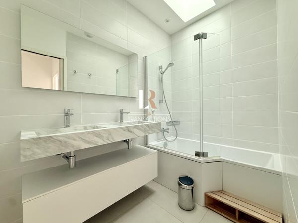 La Rochelle (17000) En exclusivité - La genette / Bordure de parcs - Maison contemporaine avec chambre en rdc, garage et jardin